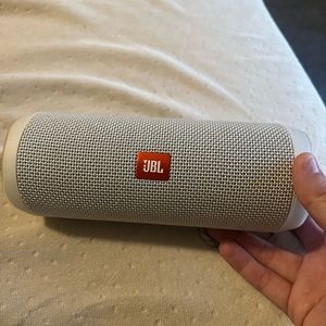 JBL Flip 4 Bluetooth speaker